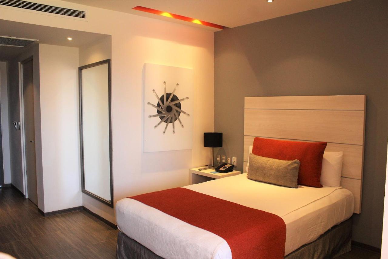 Real Inn Cancún Esterno foto