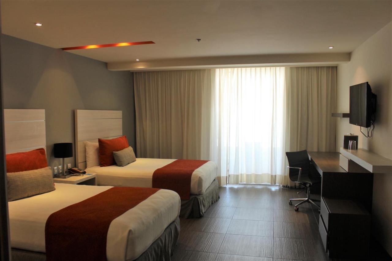 Real Inn Cancún Esterno foto