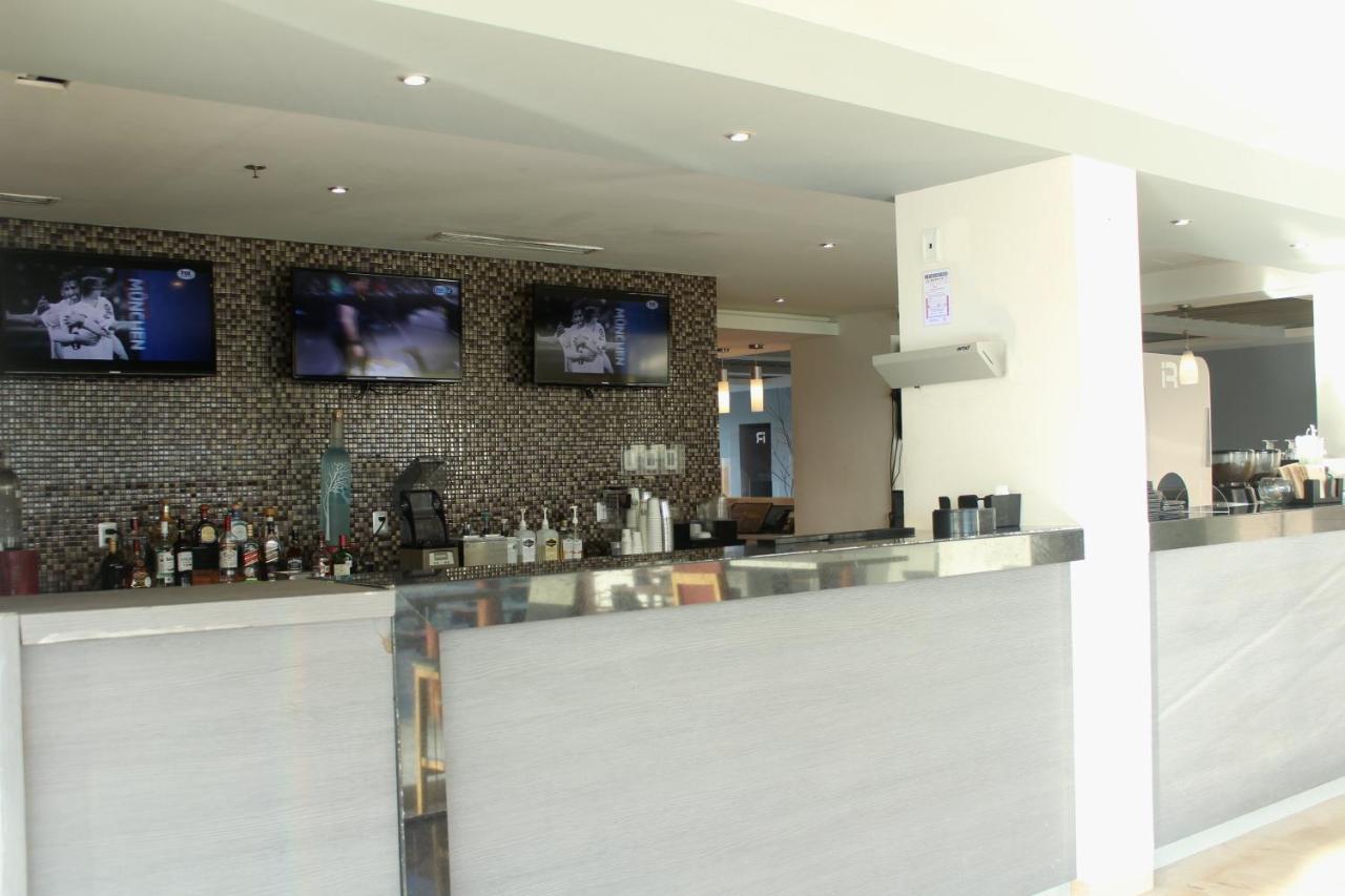 Real Inn Cancún Esterno foto