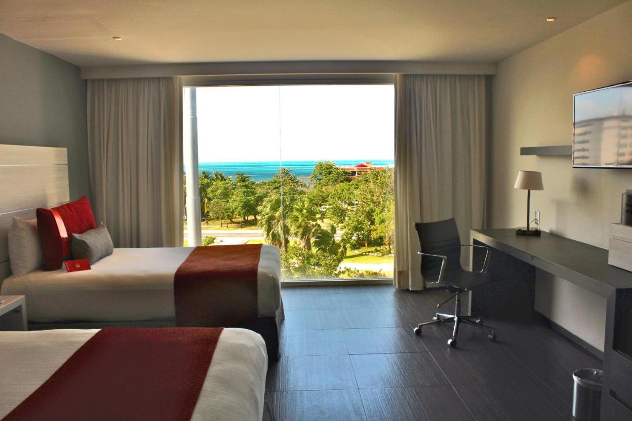 Real Inn Cancún Esterno foto