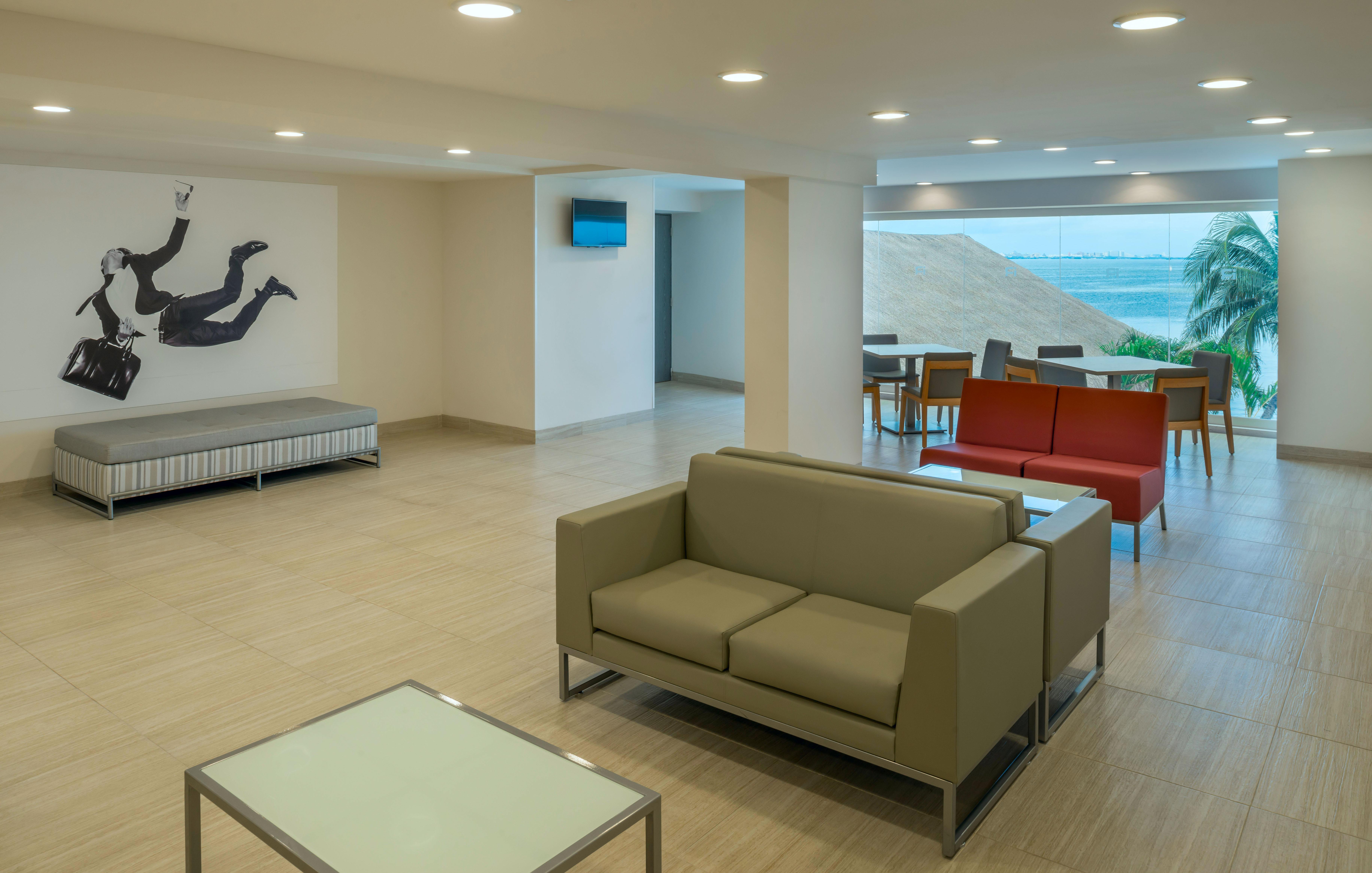 Real Inn Cancún Esterno foto