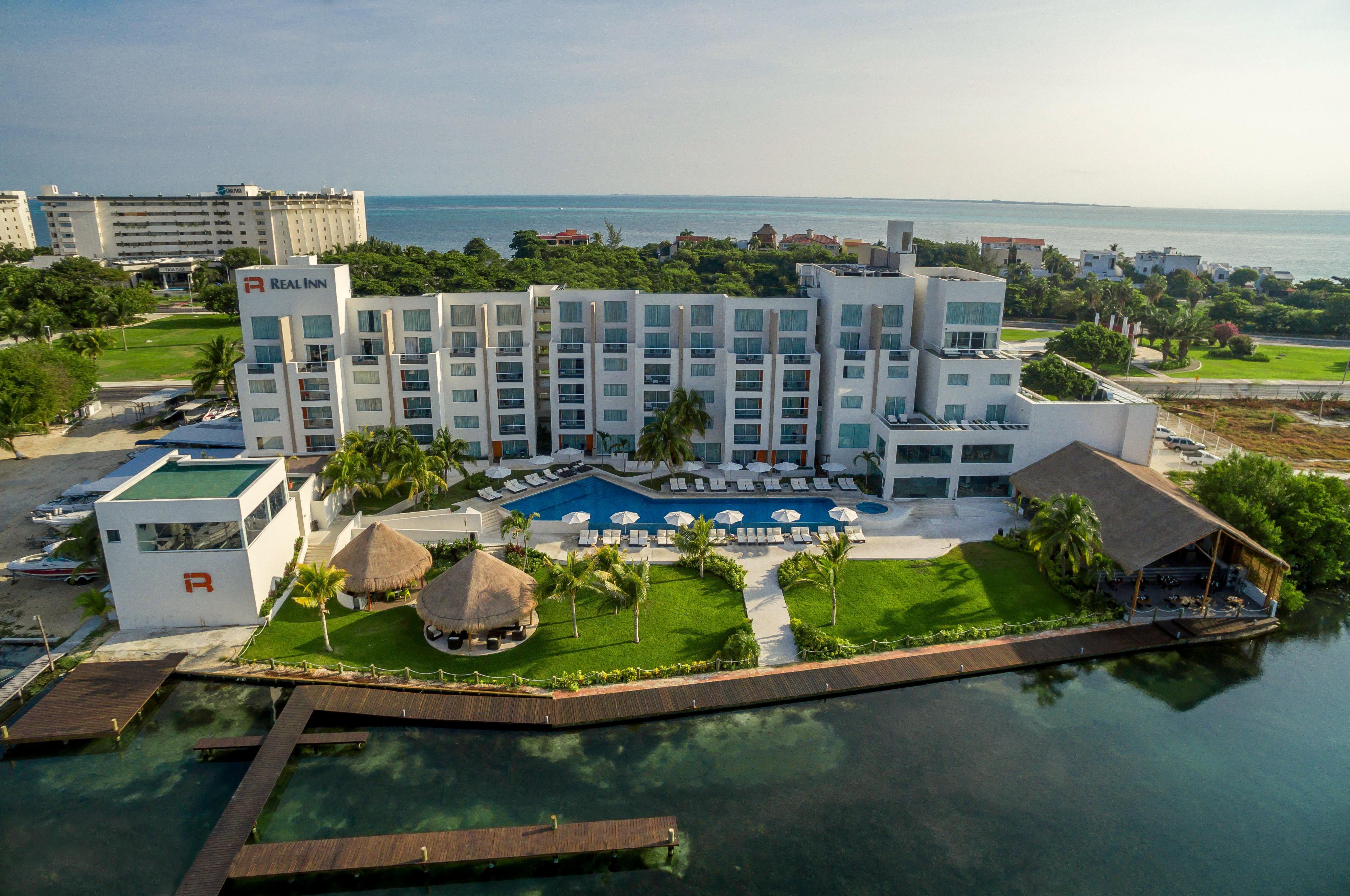 Real Inn Cancún Esterno foto